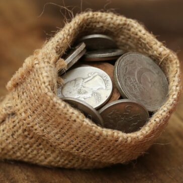 L'histoire du sac à main : la bourse de l'antiquité