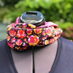 Echarpe snood femme fleuri rose, réversible, fabriquée à la main en France par Maison Pivoine