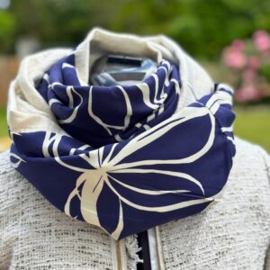écharpe tube femme bleue marine et crème à paillette