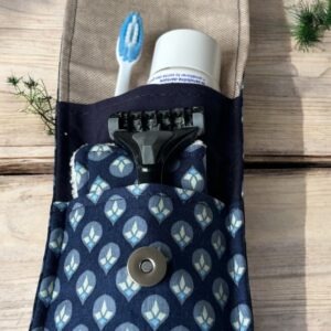 pochette-brosse-a-dents-bleue etui brosse à dents & rasoir