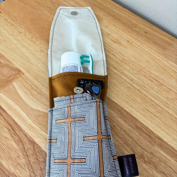 pochette à brosse à dents et rasoir cousu à la main par Maison Pivoine en France