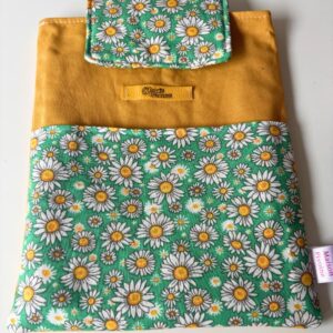 pochette pour livre pour librairie momie romance à Grenoble fait à la main en Bretagne dans l'atelier Maison Pivoine