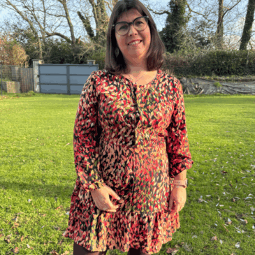 Robe cassie portée par la créatrice de Maison Pivoine