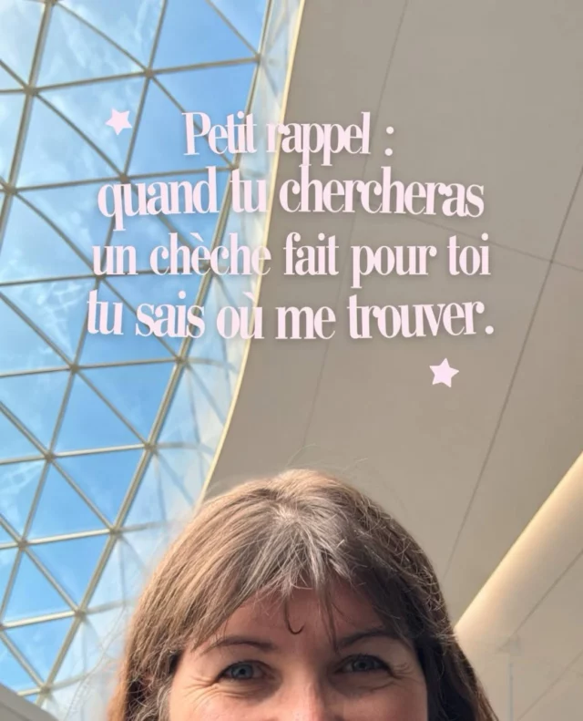 Tu peux m’appeler quand tu chercheras un chèche, un foulard pour les premiers froids, pour un cadeau.

Je réalise des écharpes triangles en viscose et double gaz ou viscose et laine tressée, tu as le choix de personnaliser ta création en choisissant ton tissu pour qu’il soit complètement à ton image. Les modèles et les délais sont disponibles dans la boutique

Pour quelle occasion aimerais-tu faire appel à une créatrice ?